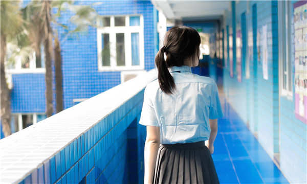 华亭如何找到一个可以帮助我生孩子的女人？